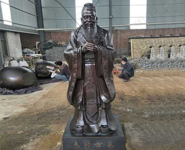 玻璃鋼雕塑制作出仿銅雕塑效果的步驟是什么呢？